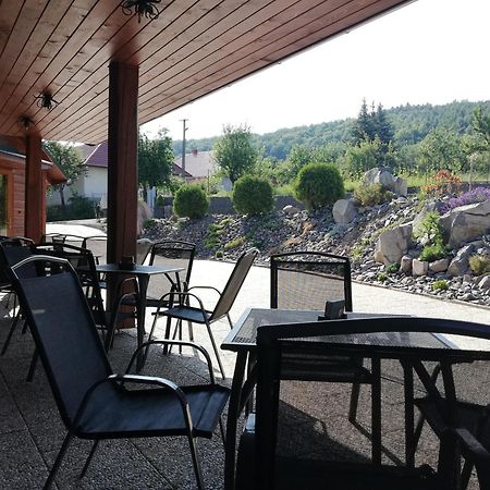 Penzion U Cola Prievidza Εξωτερικό φωτογραφία